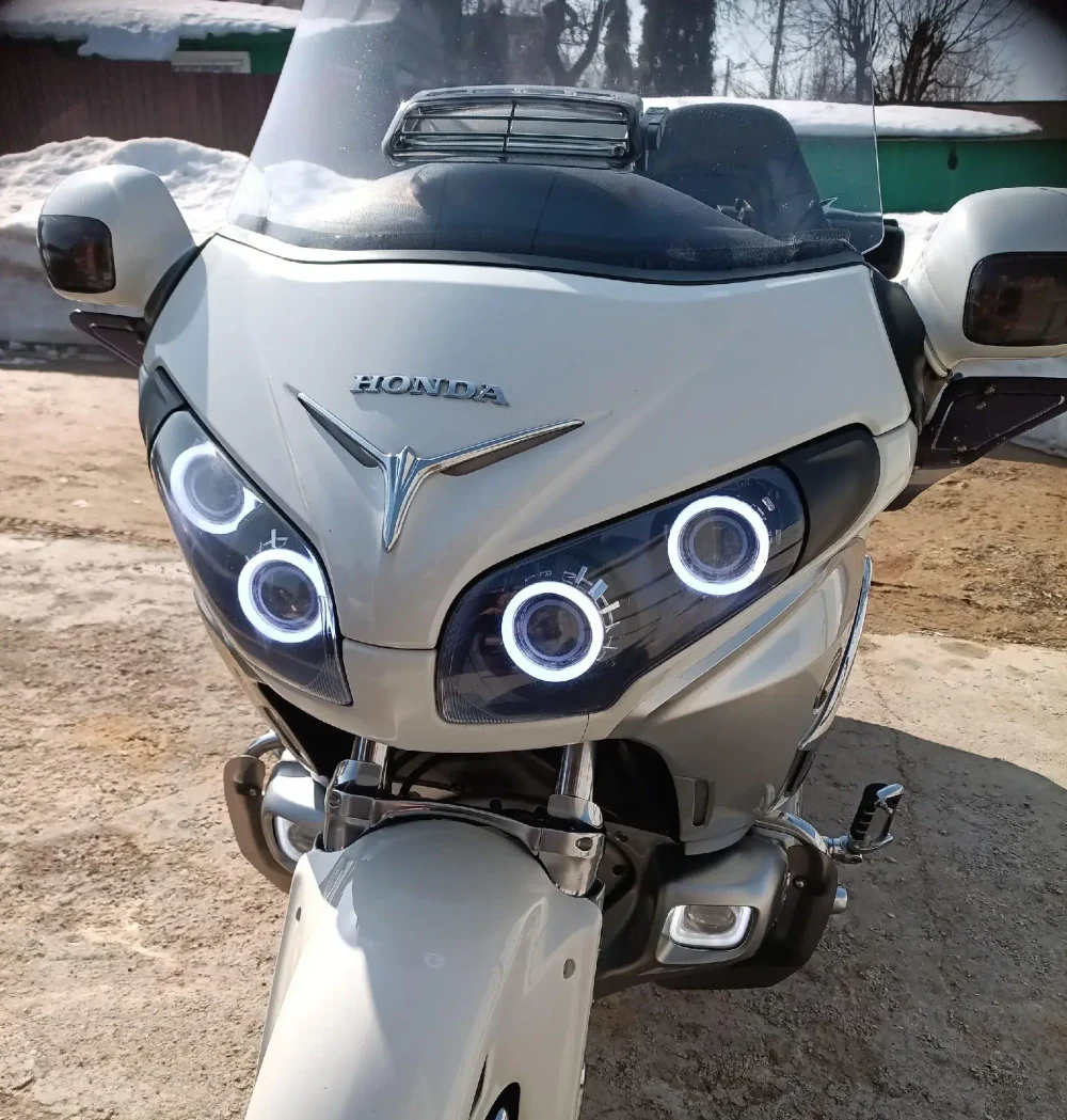 Aрeндa мотoциклa Hоndа GL 1800 GОLD WING
